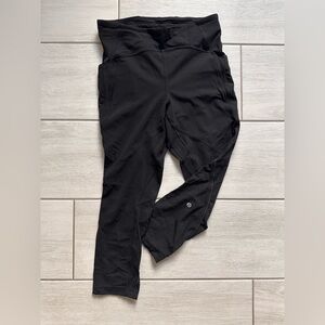 Lululemon Capri leggings with pockets